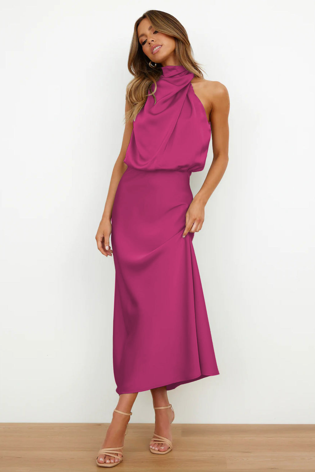 Helena™ | Langes Satin-Neckholder-Kleid