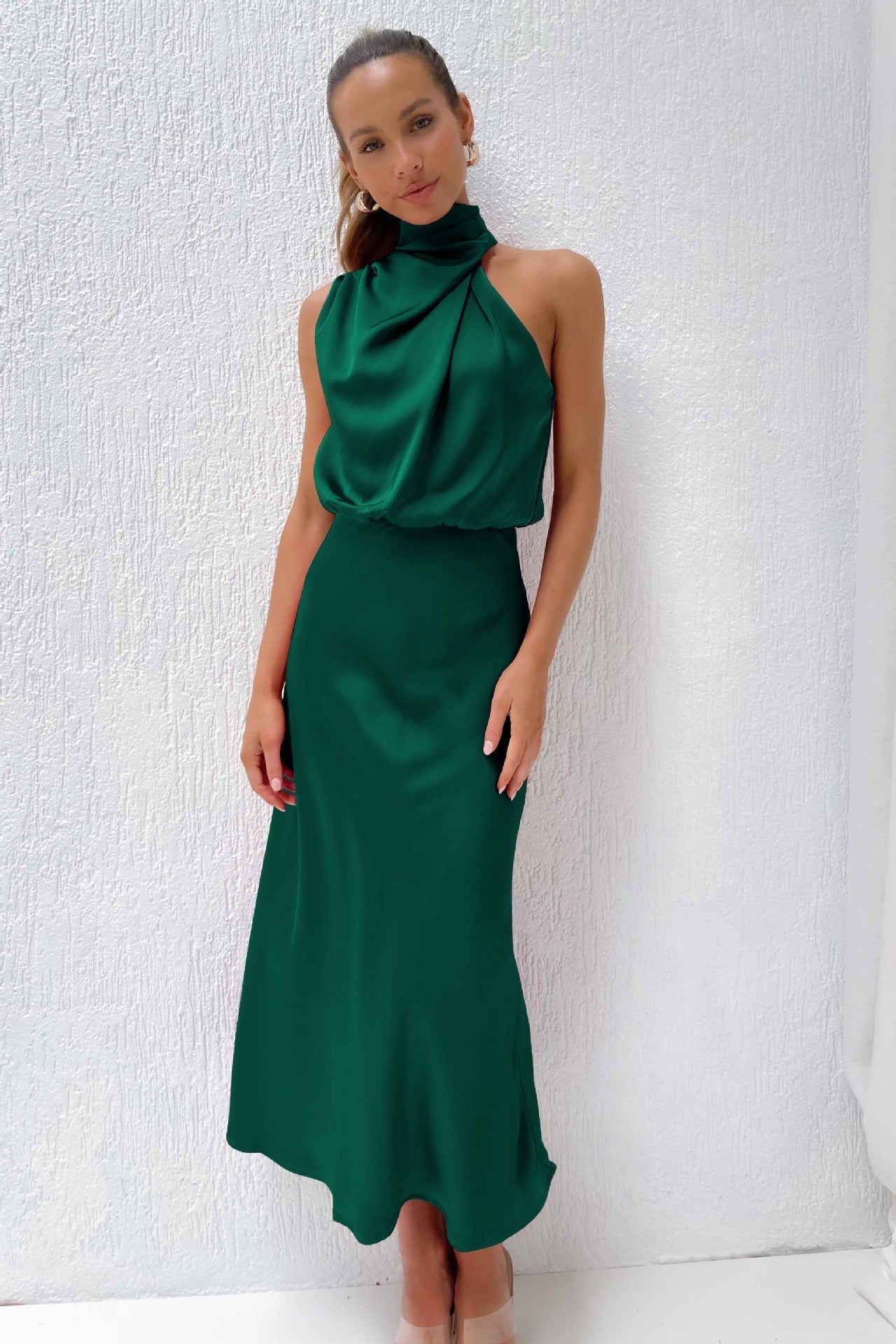 Helena™ | Langes Satin-Neckholder-Kleid