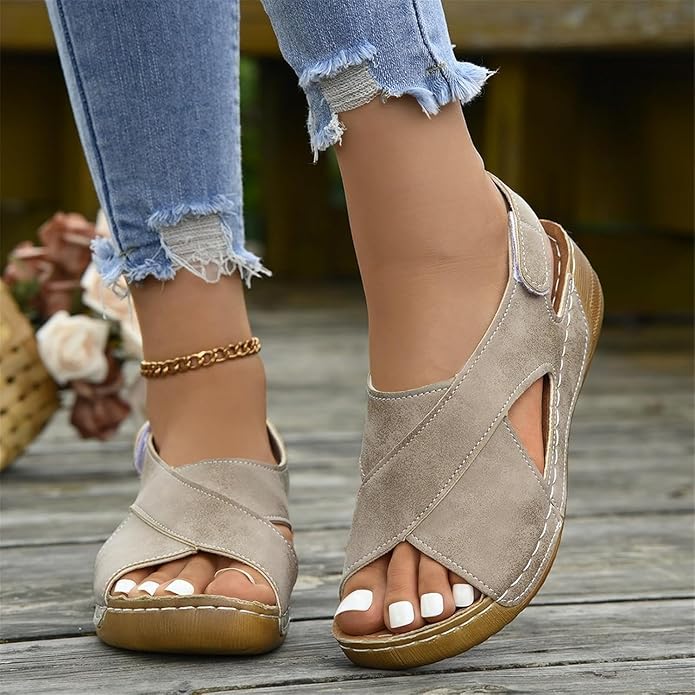 Lotte™ | Keilsandalen mit Kreuzriemen