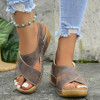Lotte™ | Keilsandalen mit Kreuzriemen