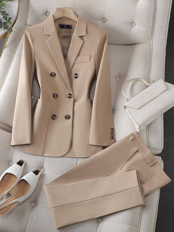 Selma™ | Nude Blazer & Hosen-Set