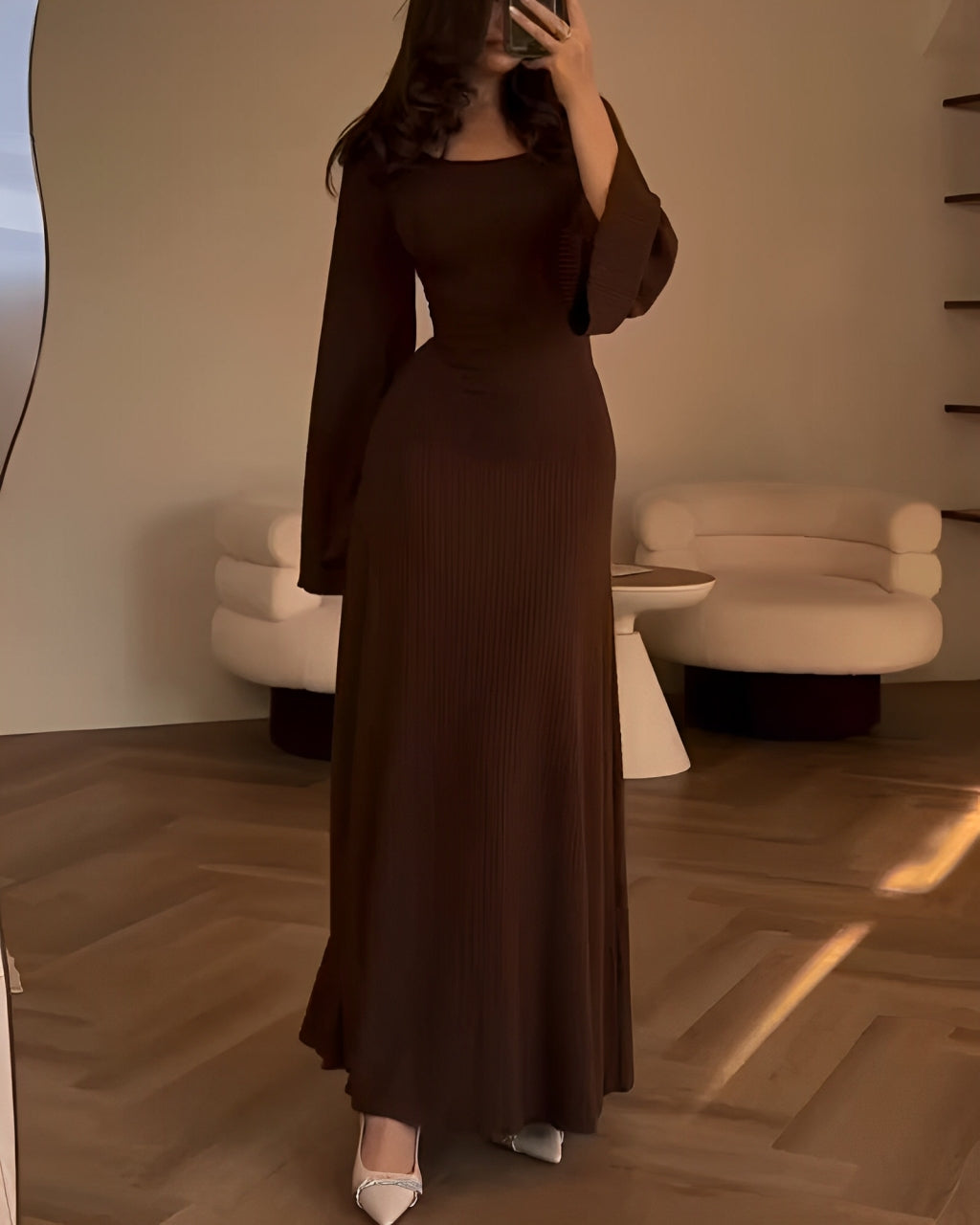 Nora™ | Geripptes Strick-Maxikleid mit Ärmeln