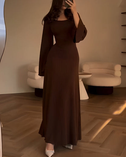 Nora™ | Geripptes Strick-Maxikleid mit Ärmeln