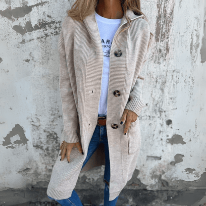 Lorène™ | Gemütliche Strickjacke mit Knöpfen