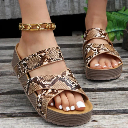 Naya™ | Geflochtene Sandalen mit Kreuzriemen